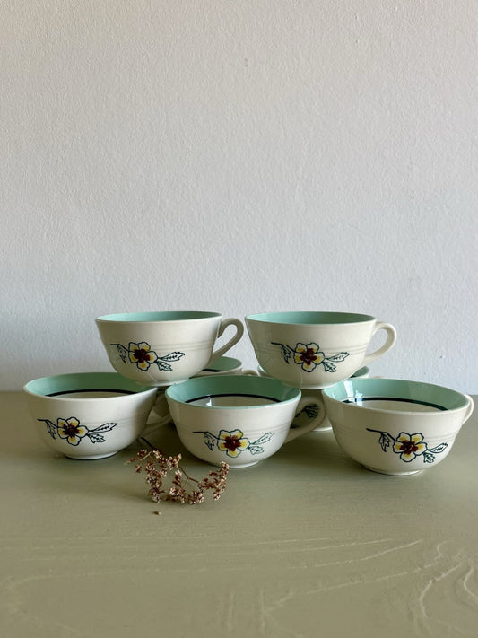 7 tasses à café St Amand Églantine