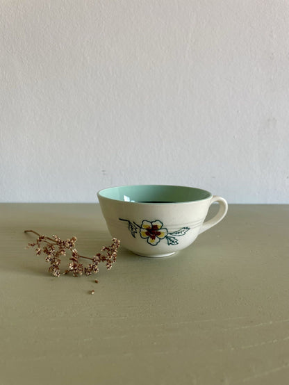 7 tasses à café St Amand Églantine