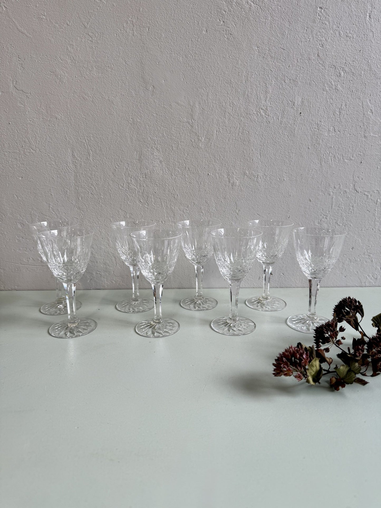 Verres à pieds en cristal ciselé - lot de 8