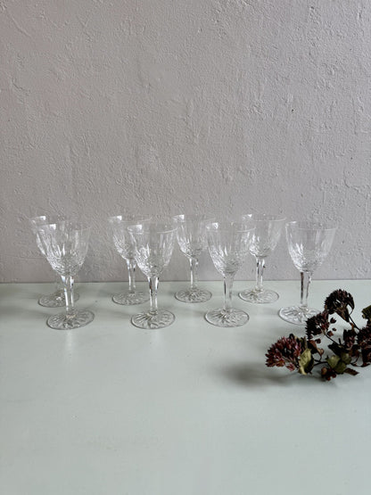 Verres à pieds en cristal ciselé - lot de 8
