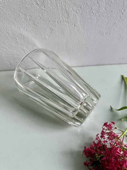 Vase en verre ciselé 4