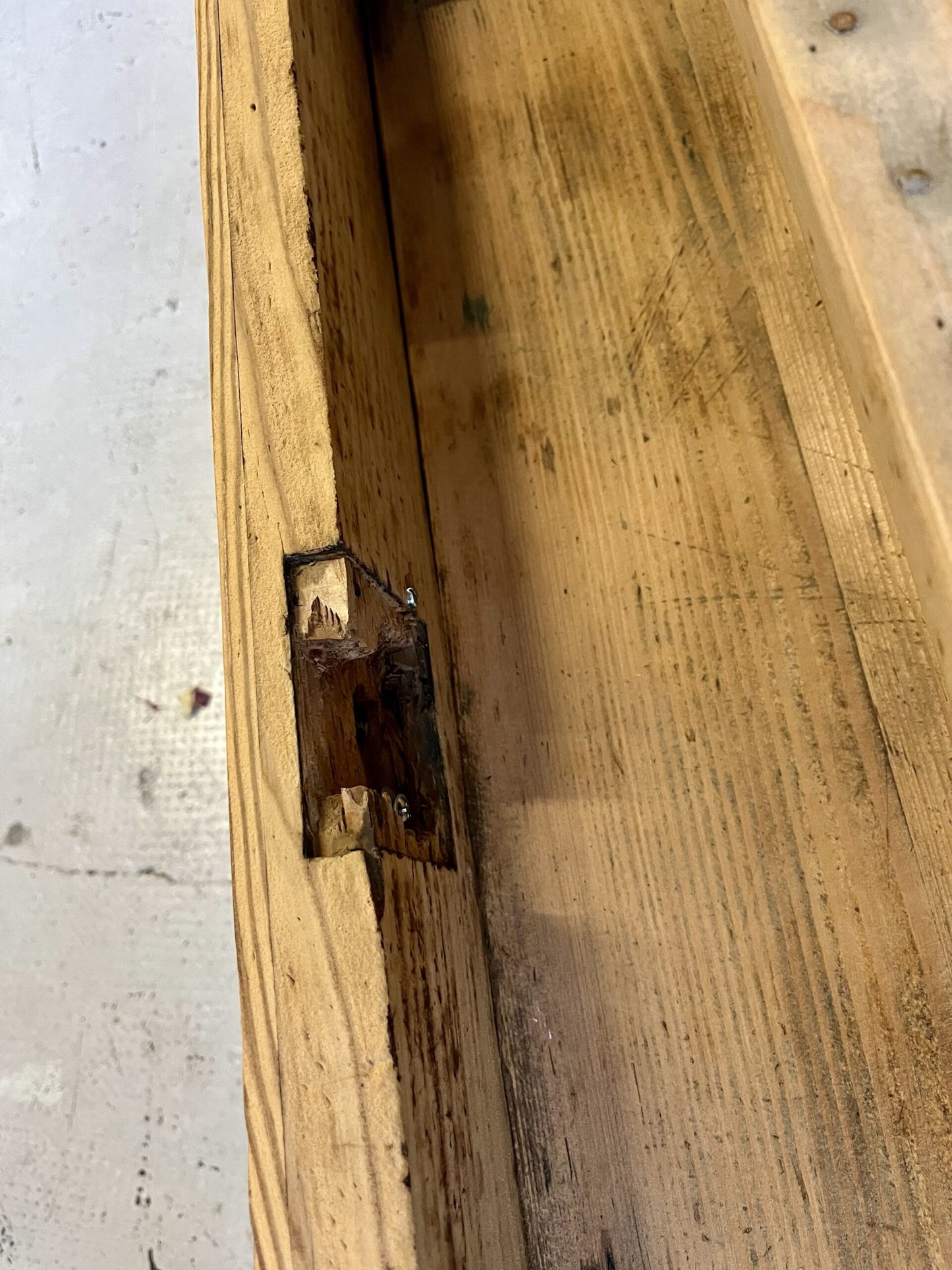 Table basse ancienne PTT