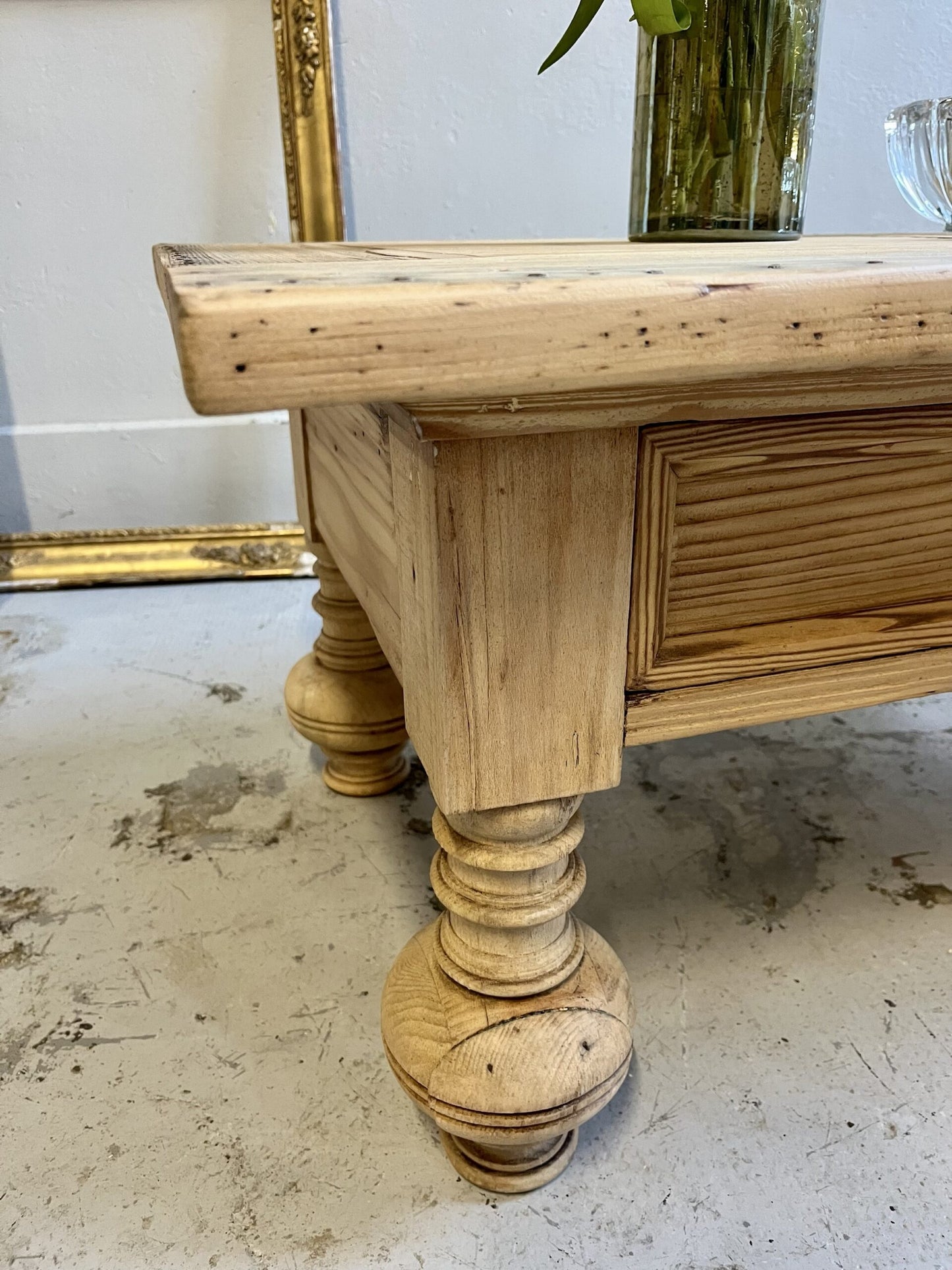 Table basse ancienne PTT