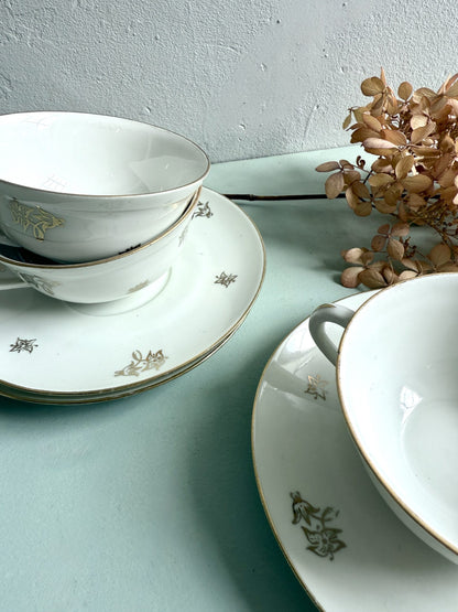 Lot de 3 tasses et coupelles en porcelaine Pillivuyt & Cie