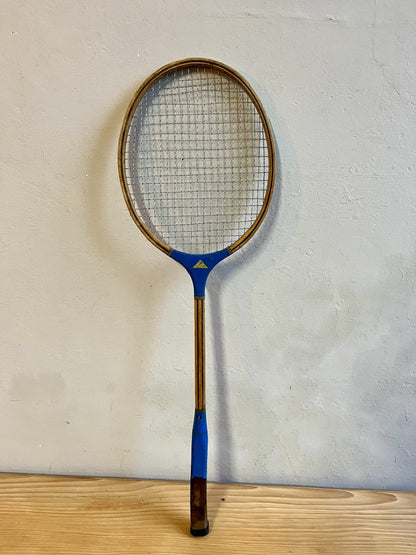 Ancienne raquette de badminton bleue