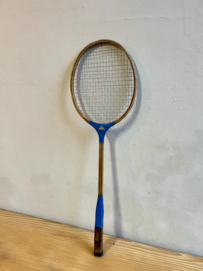 Ancienne raquette de badminton bleue