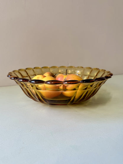 Saladier rétro en verre ambré ciselé