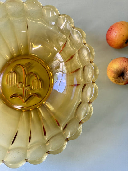 Saladier rétro en verre ambré ciselé