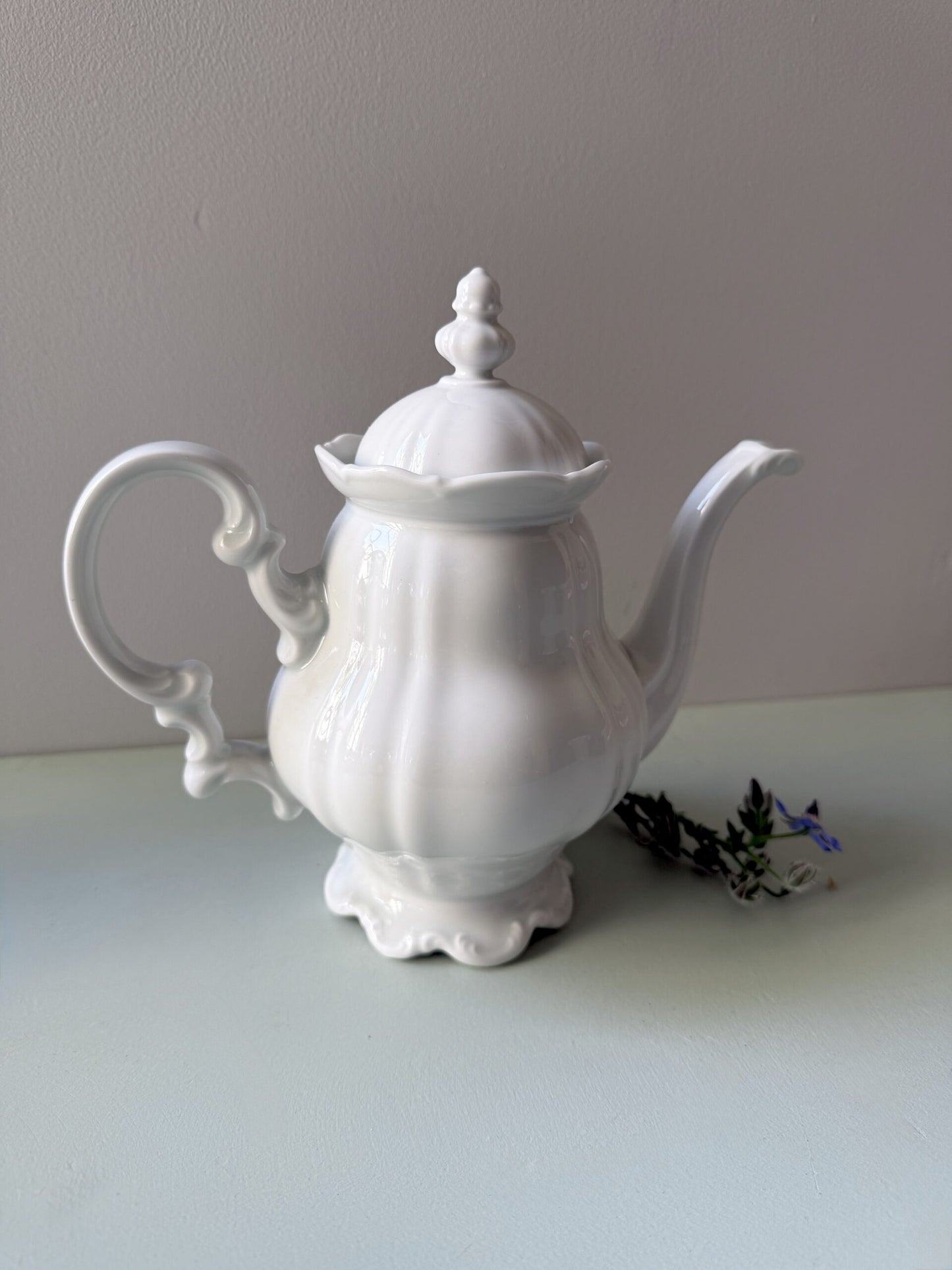 Service à thé en porcelaine modèle Sylvia