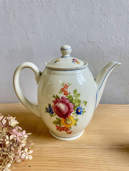 Théière et pot à lait - Motif fleuri vintage