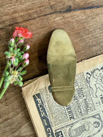 Cendrier en étain en forme de chaussure