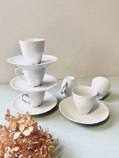 Lot de 6 tasses et 4 coupelles en porcelaine Deshoulières