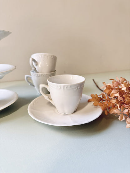 Lot de 6 tasses et 4 coupelles en porcelaine Deshoulières