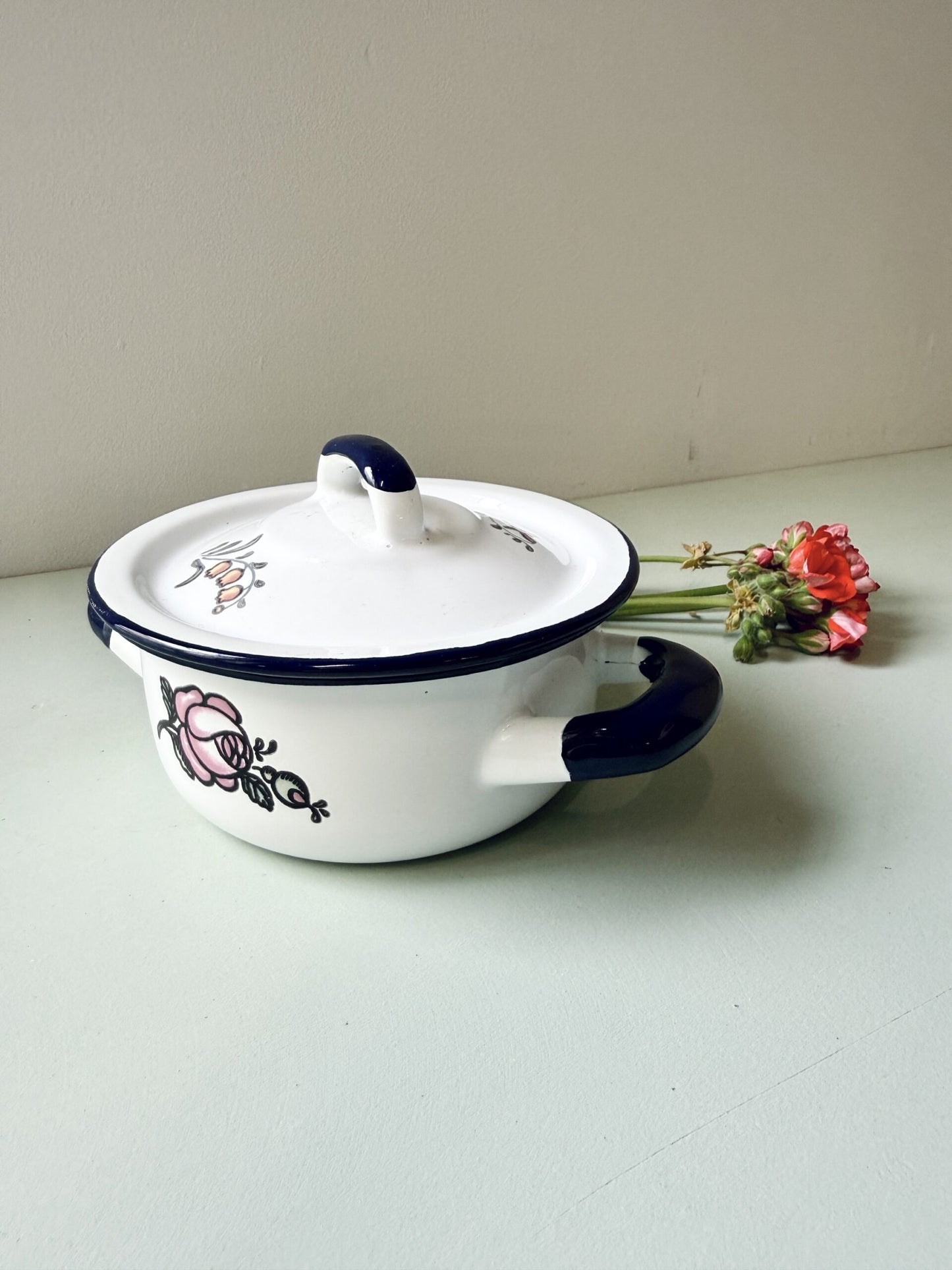 Petite cocotte émaillée modèle Hansi de Elchinger