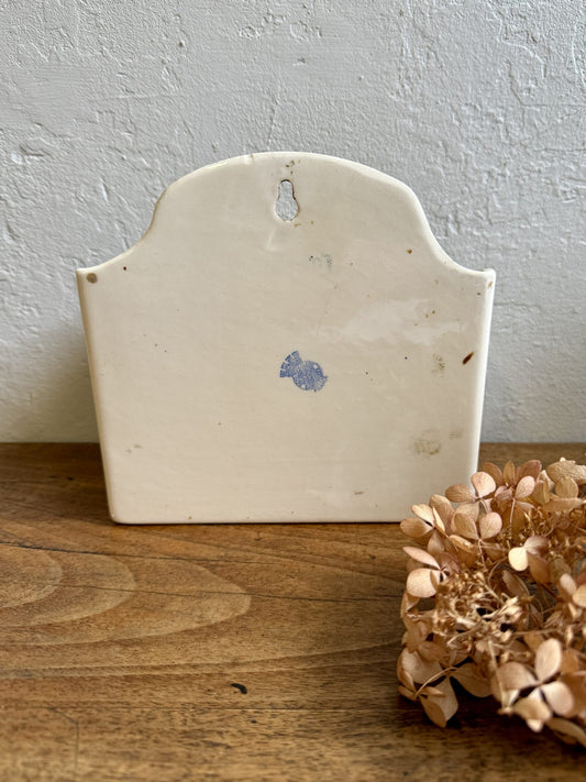 Pot à sel mural de Badonviller