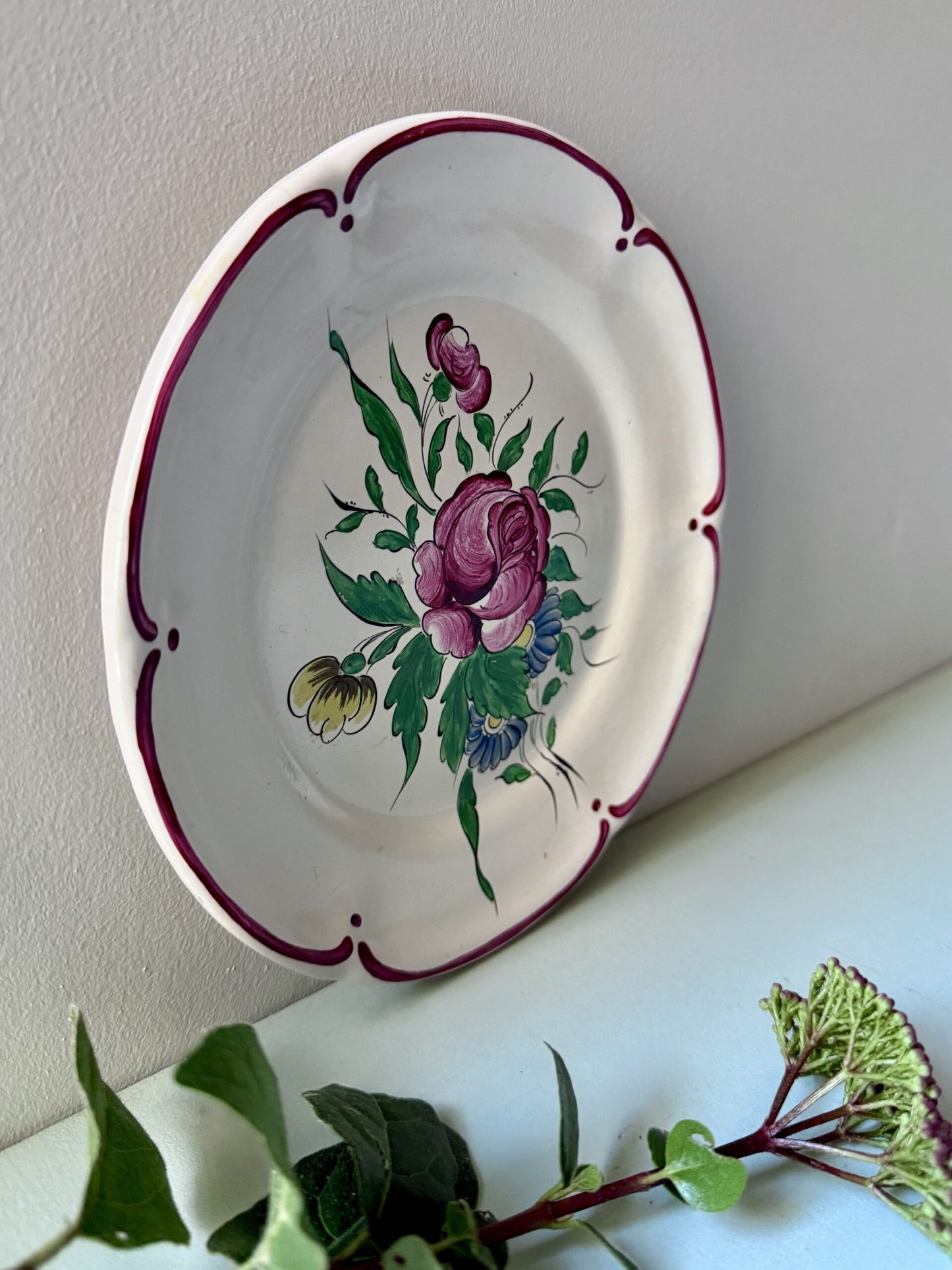 Assiette florale décorative