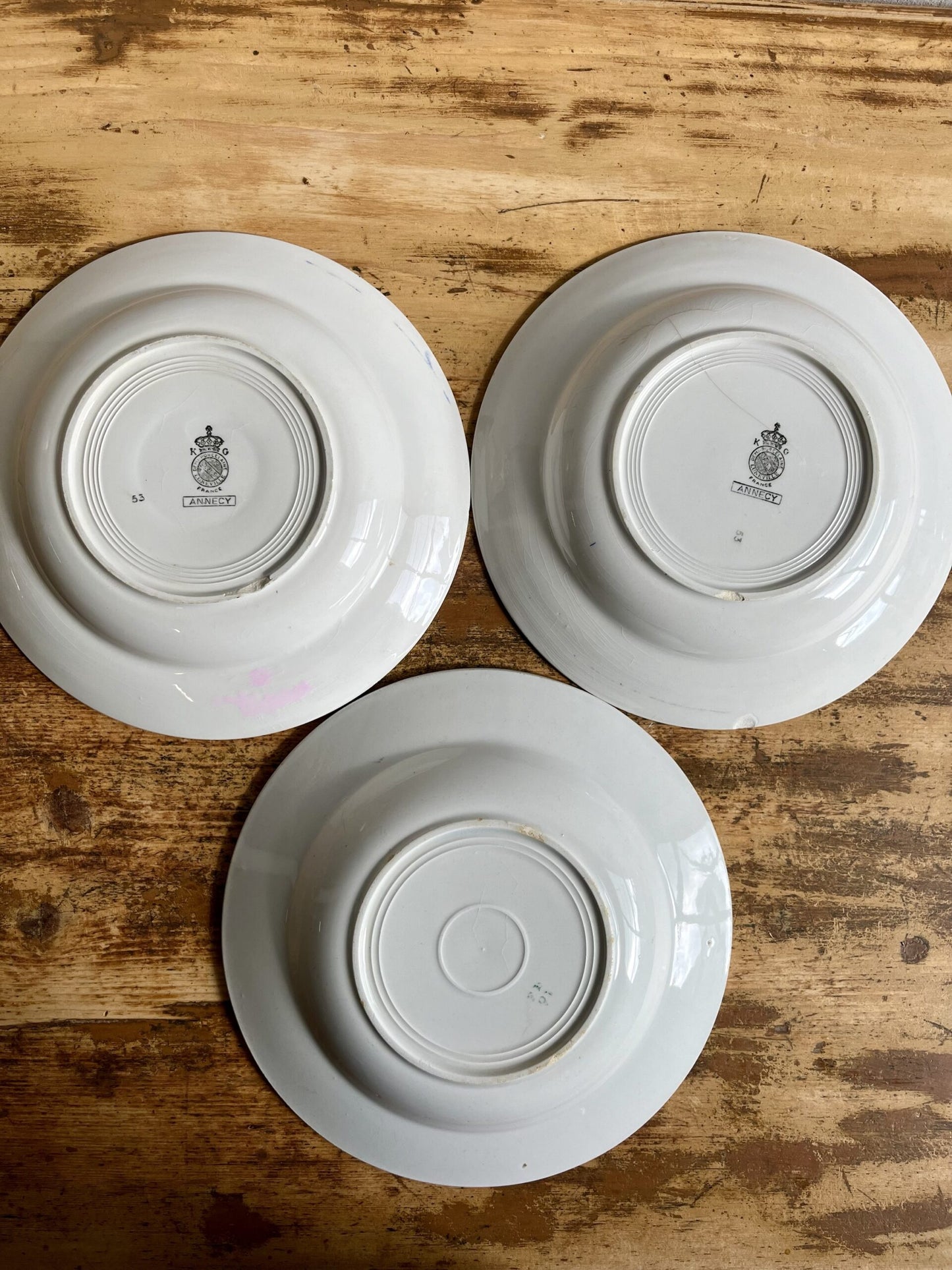 3 assiettes creuses bleues