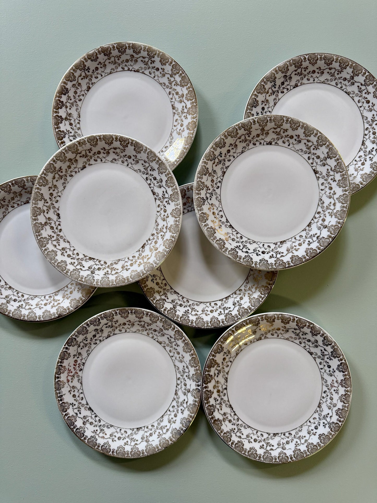 Assiettes à dessert avec frise doré - lot de 8