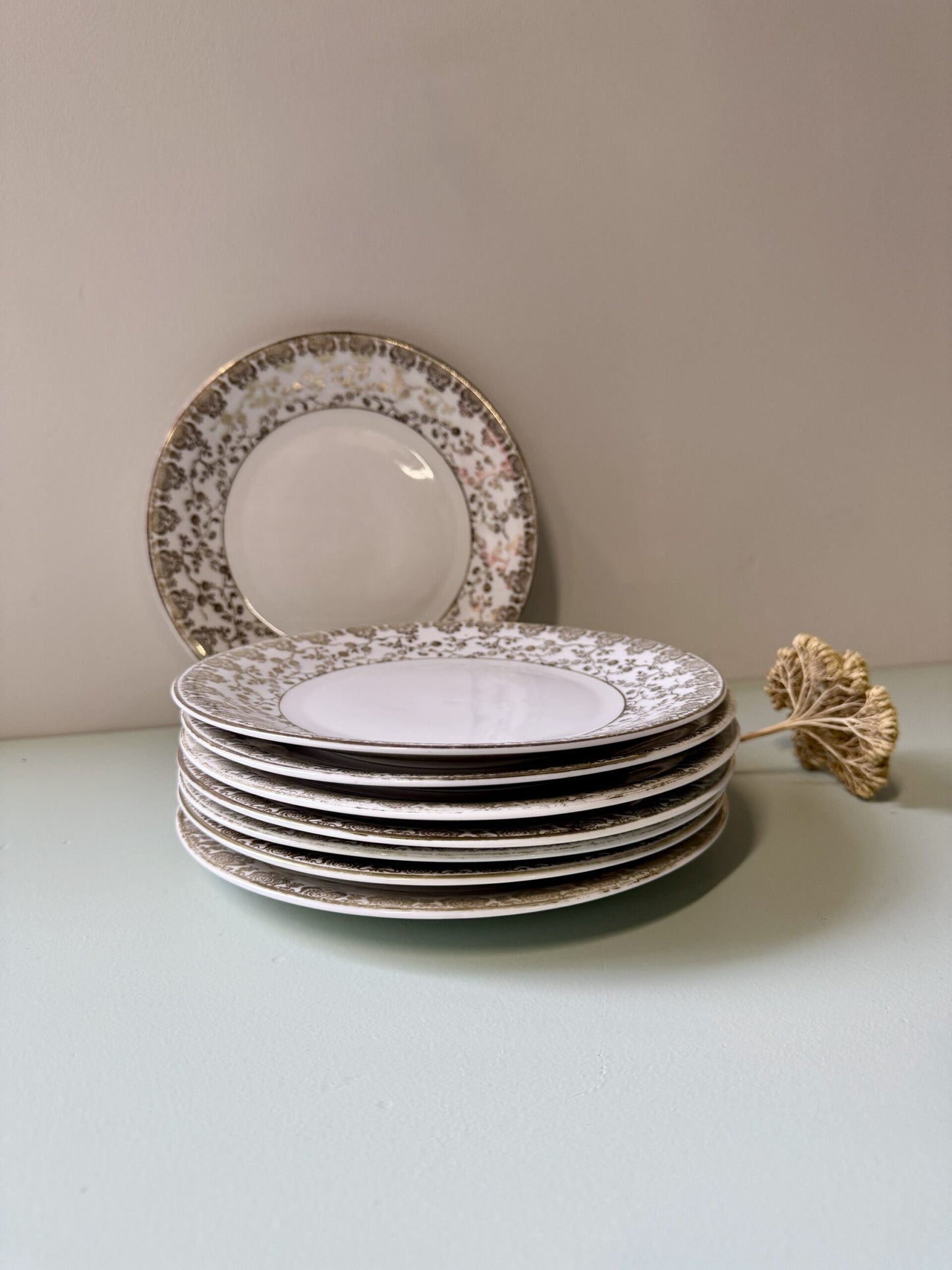 Assiettes à dessert avec frise doré - lot de 8