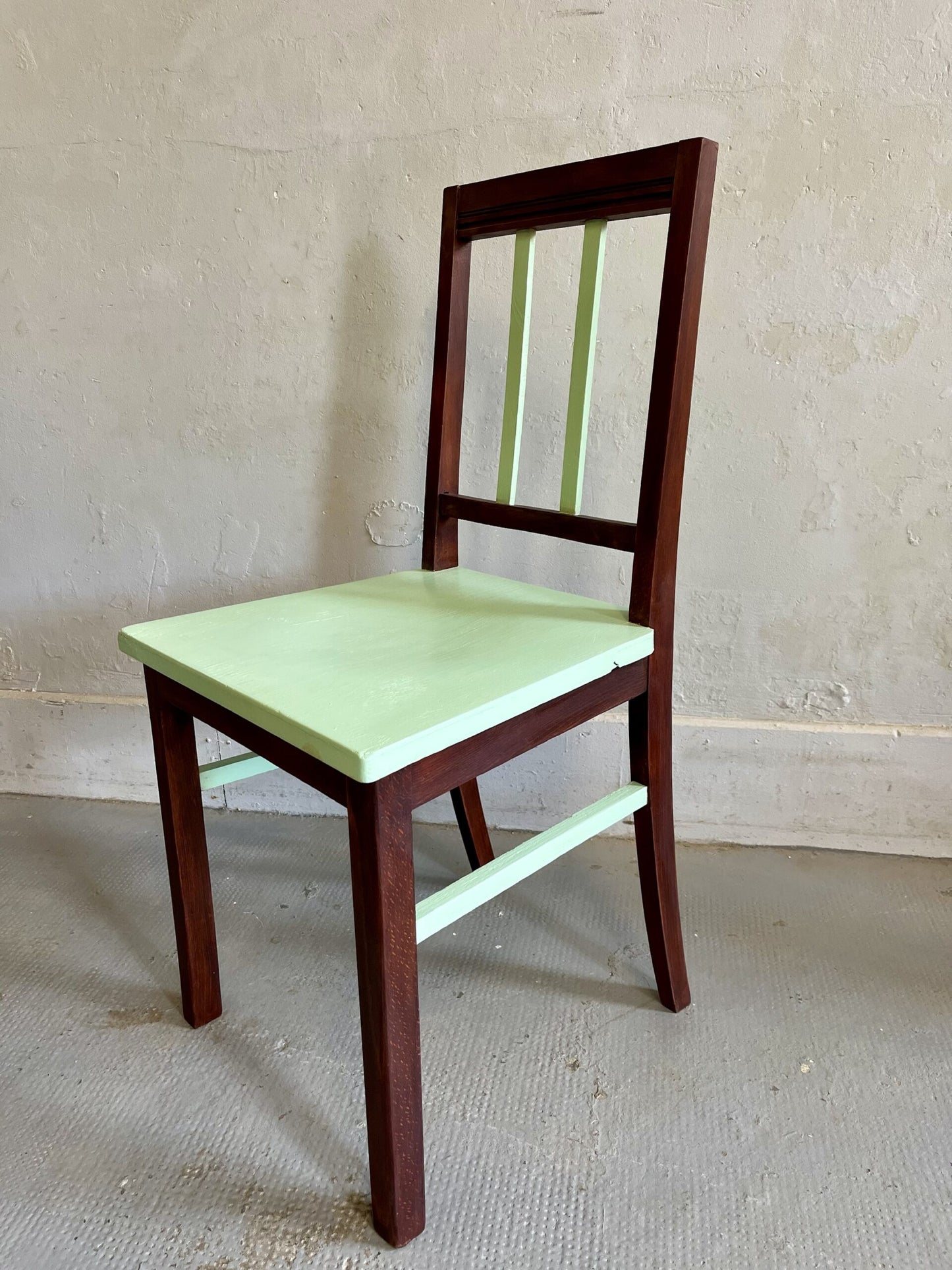 Chaise acajou et vert