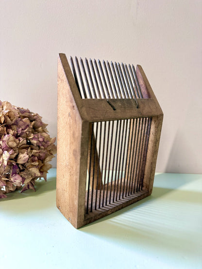 Ramasse myrtille en bois