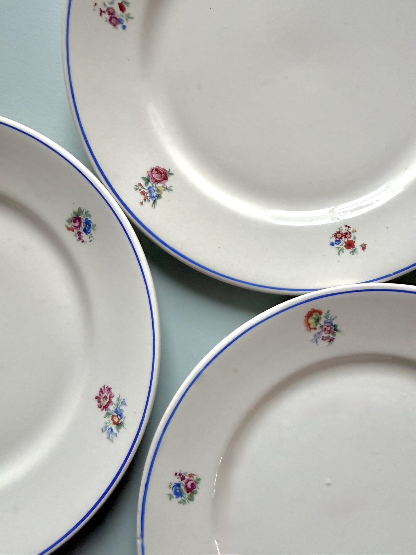 Assiettes à dessert Badonviller en demi-porcelaine - lot de 11