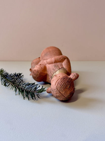 Statuette ange et enfant en terre cuite