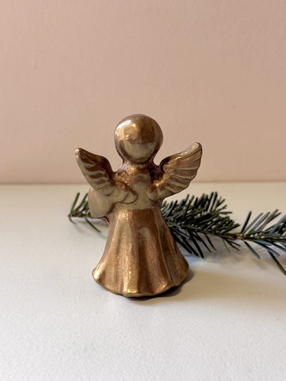 Bougeoir en forme d’ange en étain