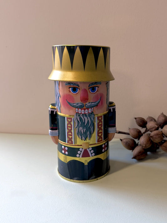 Boîte métallique Casse-Noisette