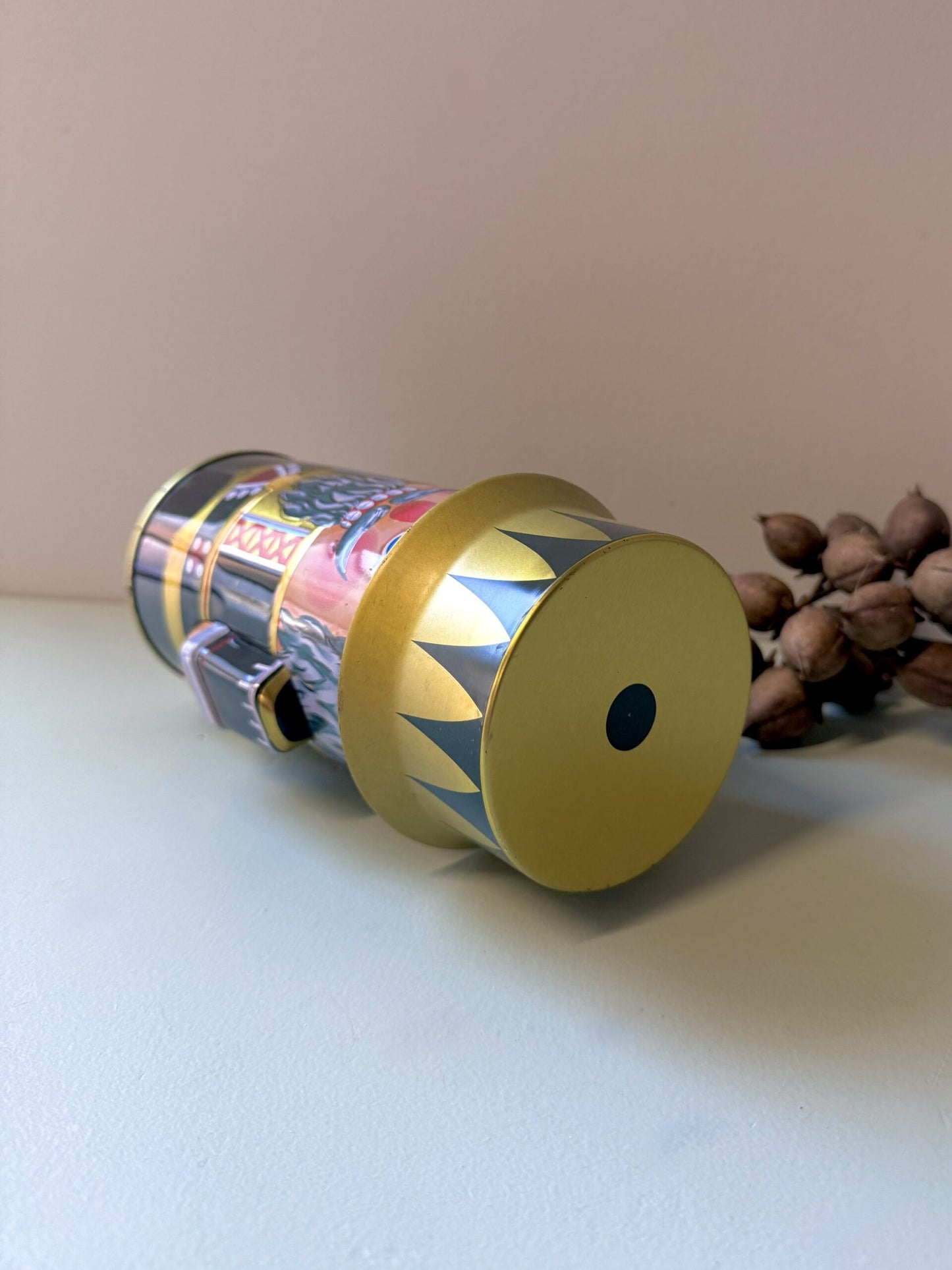 Boîte métallique Casse-Noisette