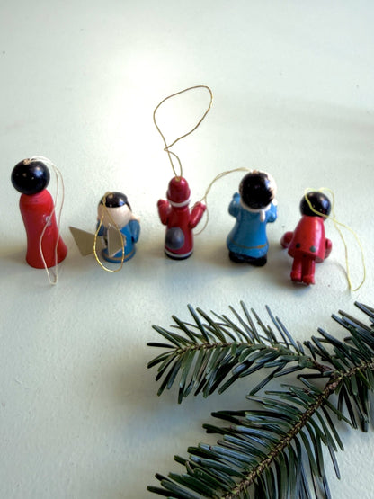 Sujets en bois à accrocher vintage - lot de 5