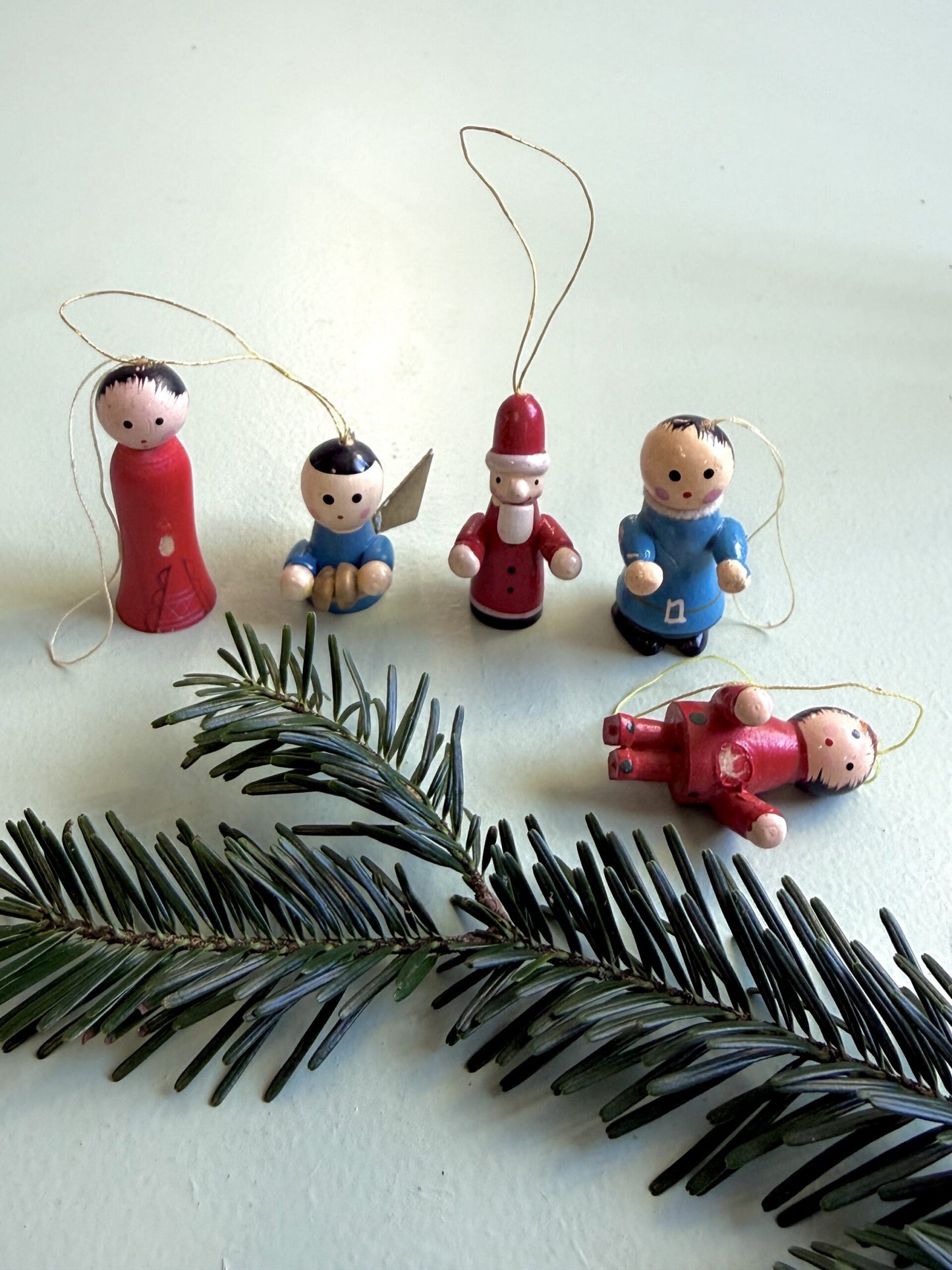 Sujets en bois à accrocher vintage - lot de 5