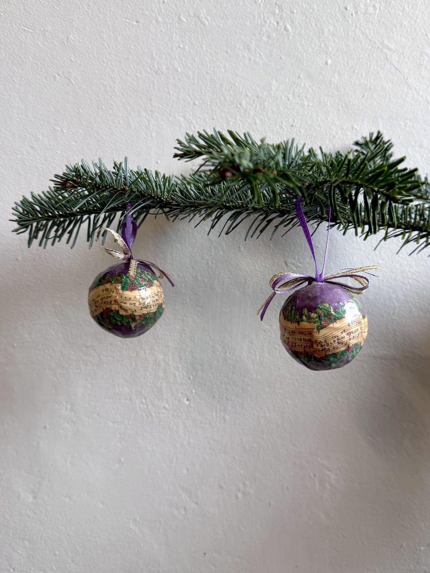 Boules de noël violettes - lot de 2
