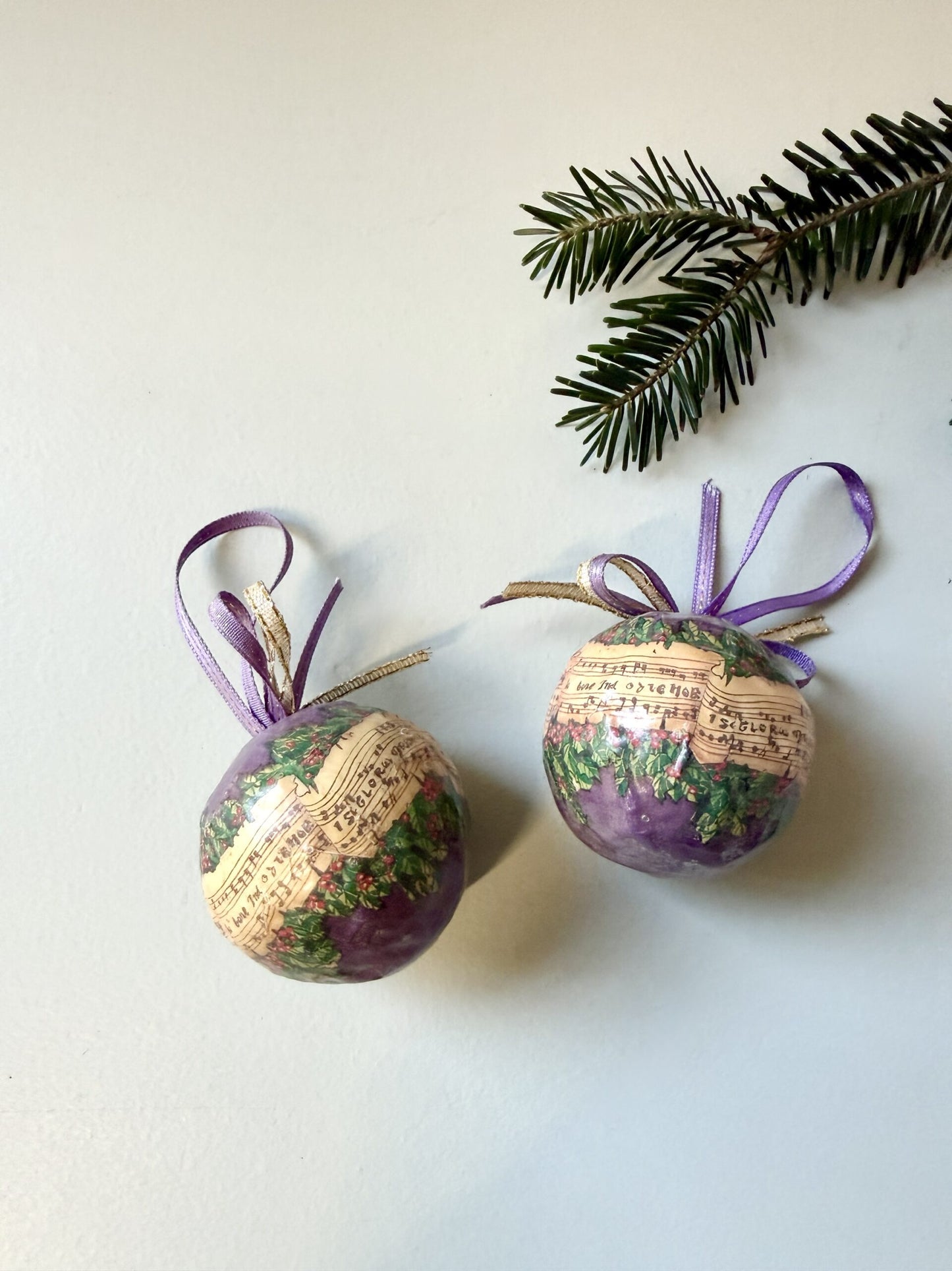 Boules de noël violettes - lot de 2