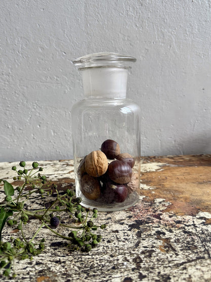 Pot en verre avec couvercle