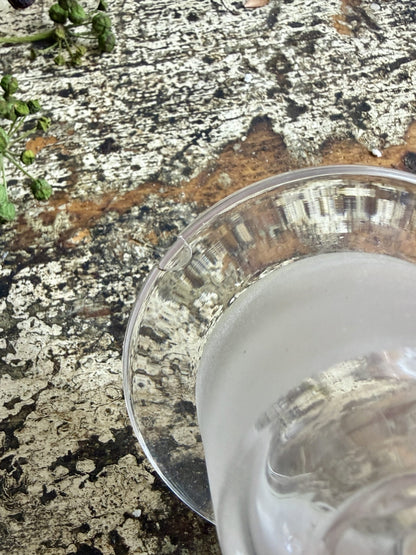 Pot en verre avec couvercle