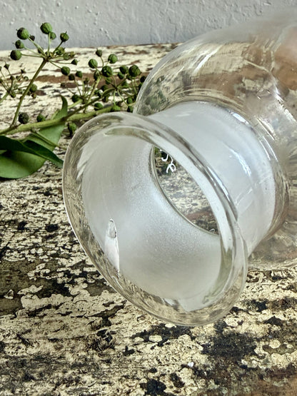 Pot en verre avec couvercle