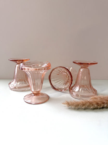 Coupes à glace vintage en verre moulé rose – lot de 4