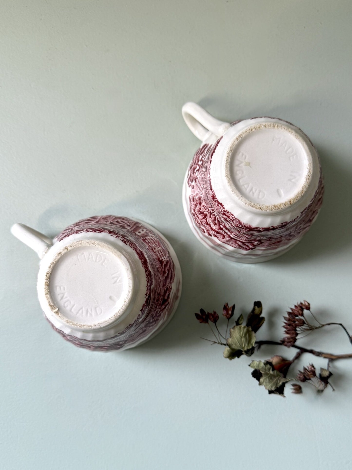 Tasses en faïence anglaises - lot de 2