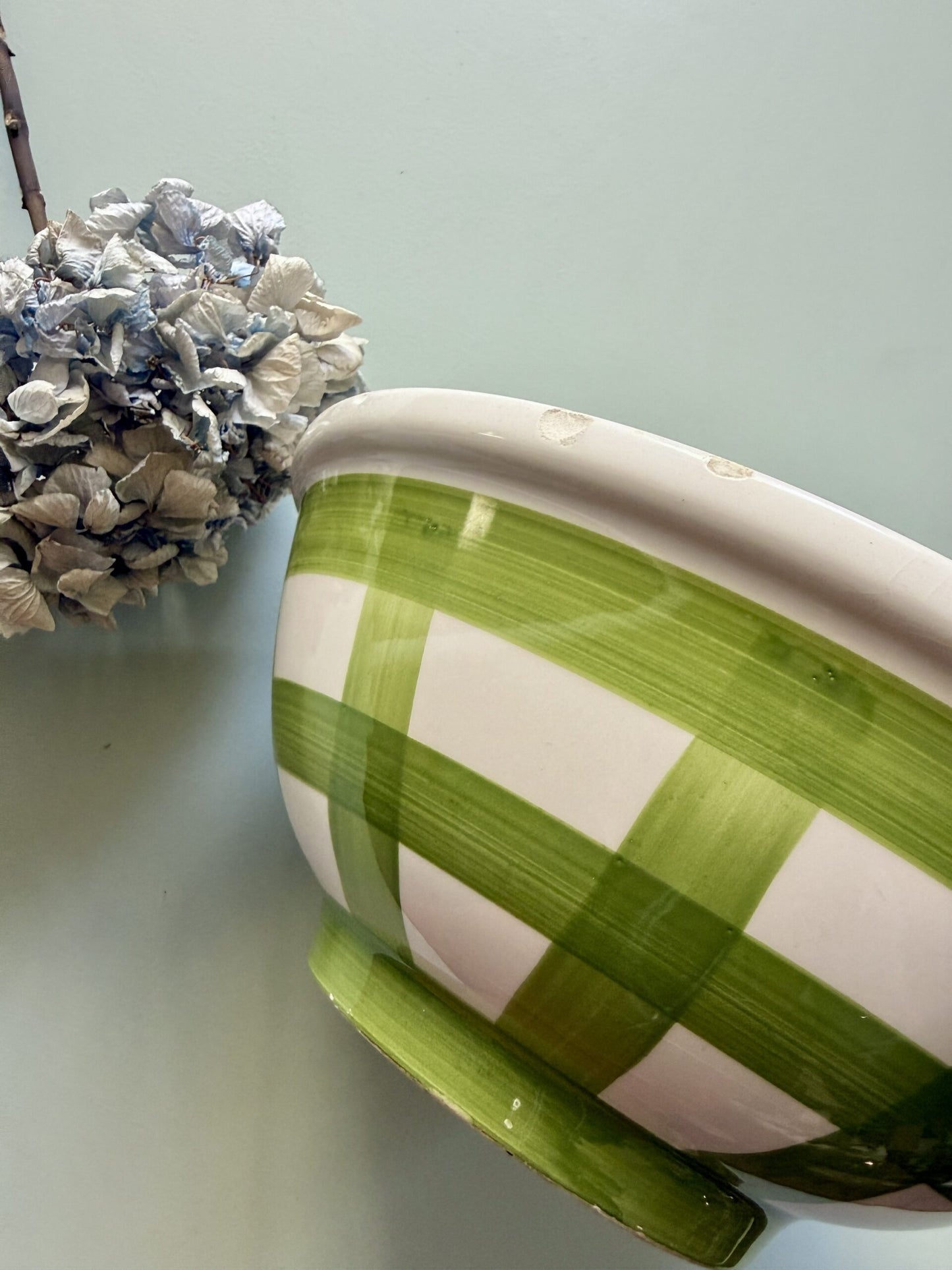 Saladier en faïence vert à carreaux