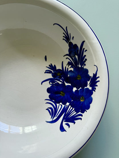 Saladier en faïence décor bleu foncé