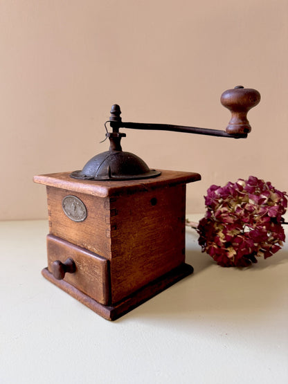 Moulin à café en bois de Mutzig - Framcont