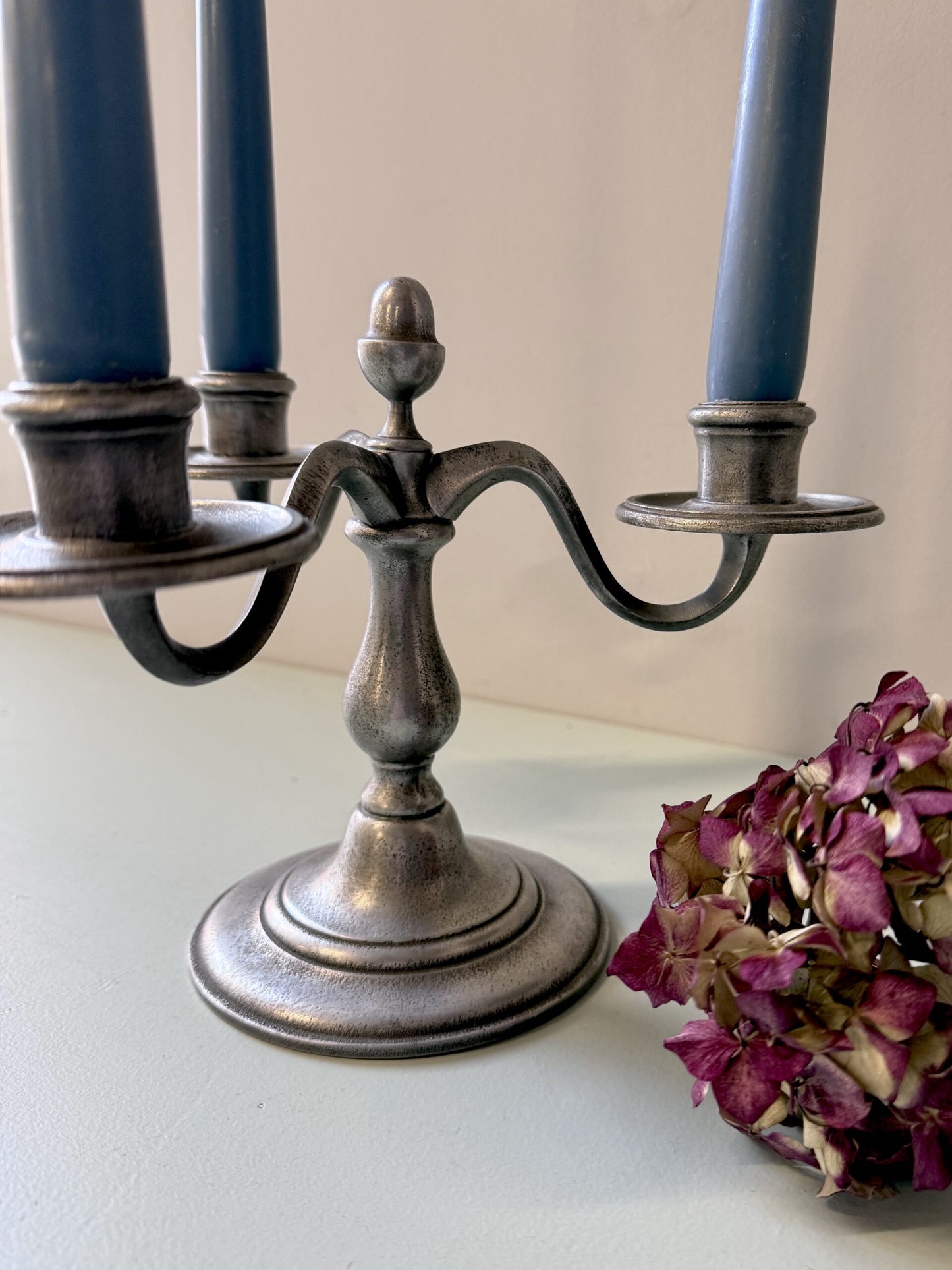 Chandelier en étain