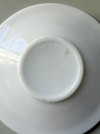 Tasses et coupelles en opaline - lot de 4