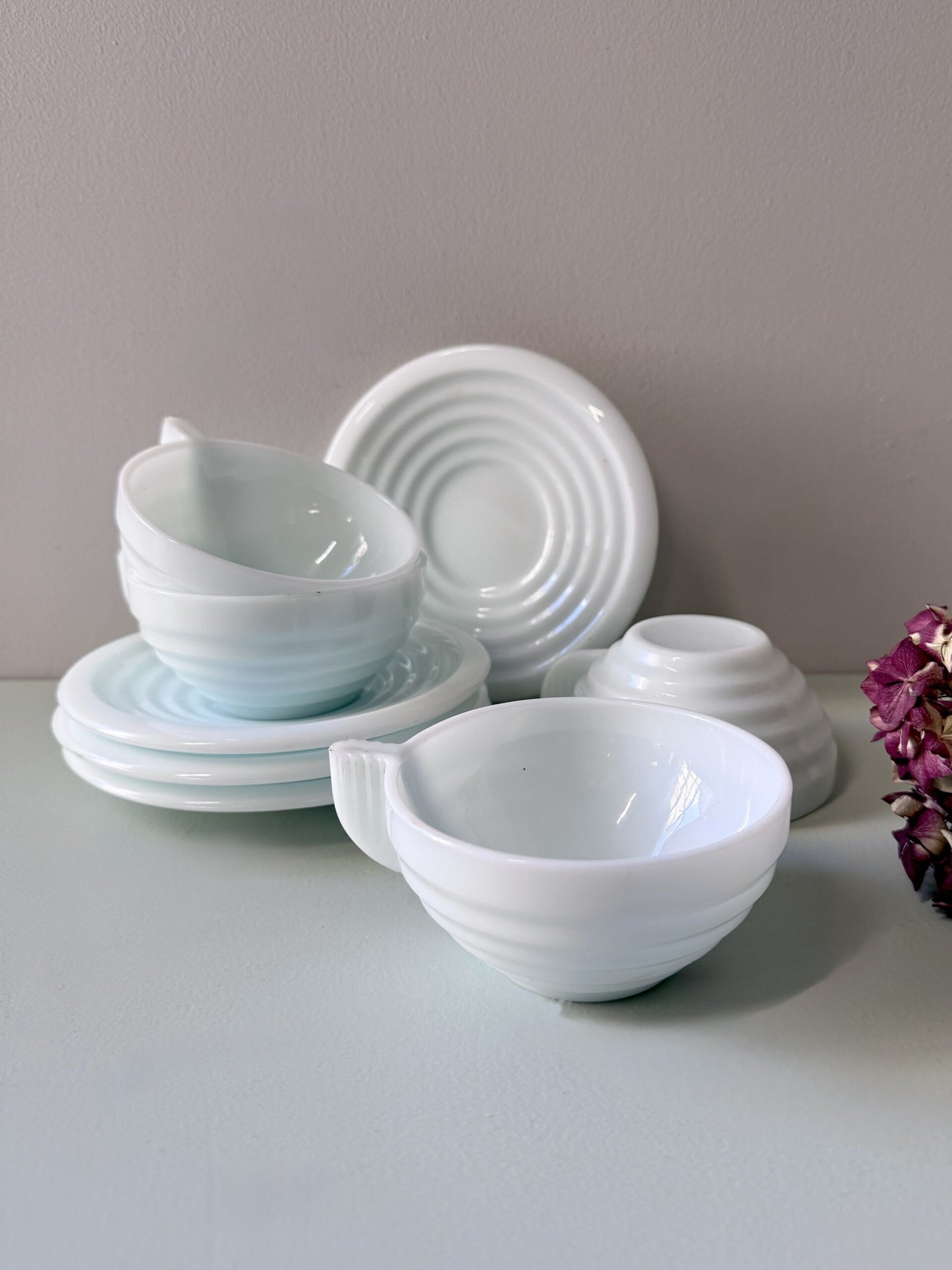 Tasses et coupelles en opaline - lot de 4