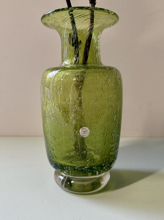 Vase en verre à bulles vertes