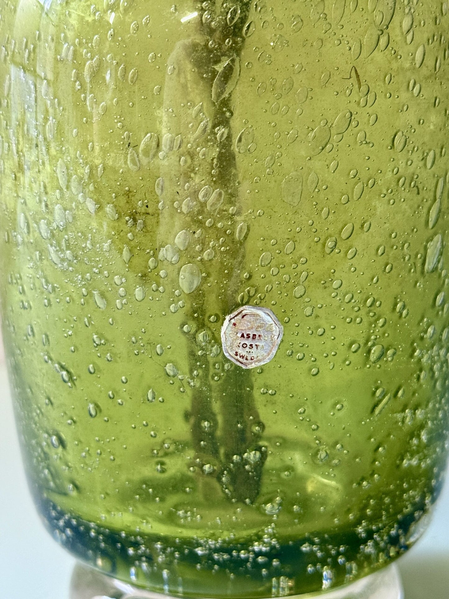 Vase en verre à bulles vertes