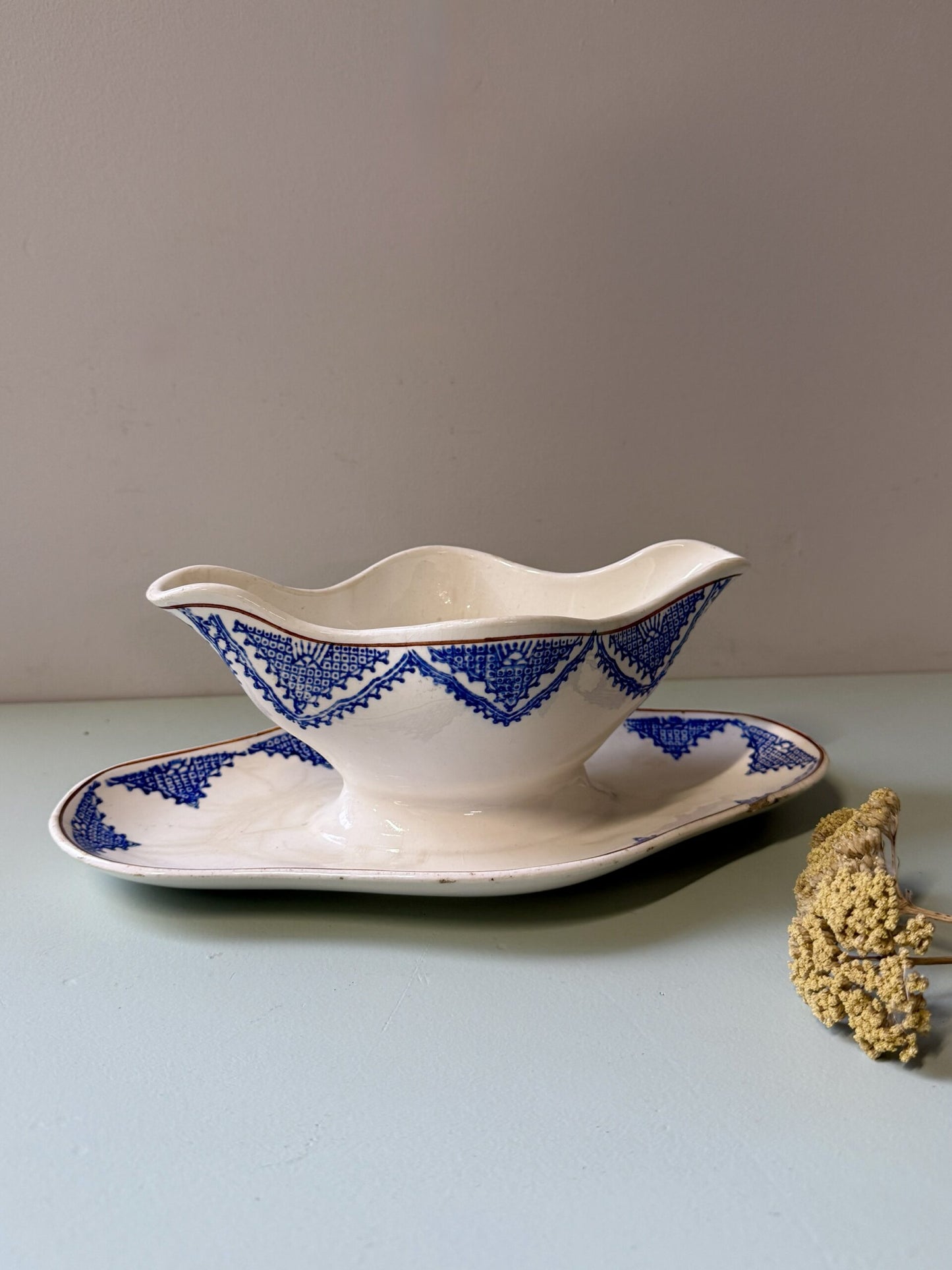 Saucière modèle Cluny de Longwy