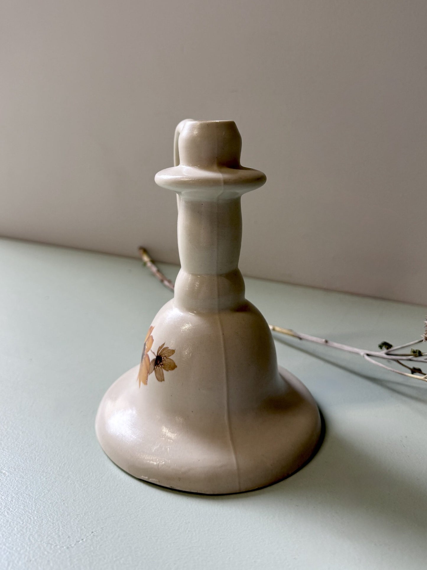 Bougeoir en grès floral signé Cazalas