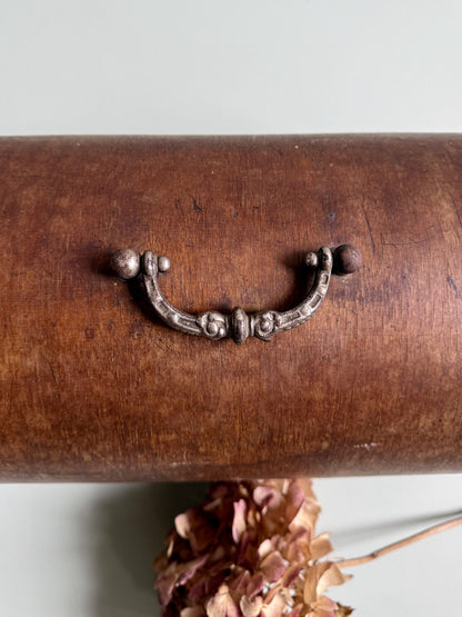 Couvercle ancien de machine à coudre